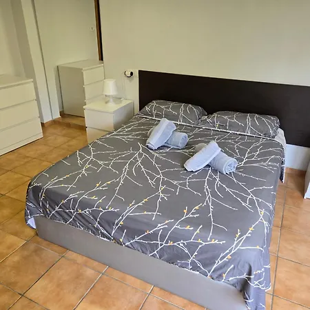 Con Piscina Lua Prázdninový dům