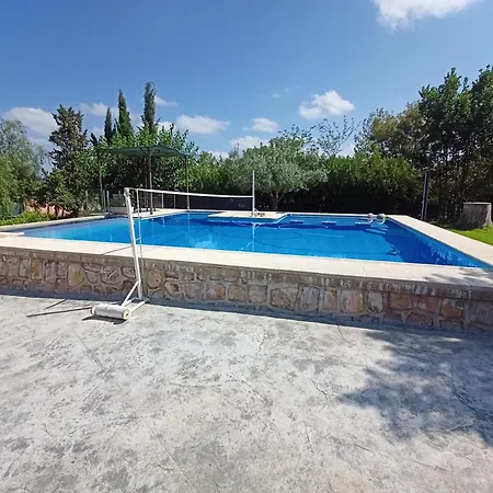 Dom wakacyjny Con Piscina Lua