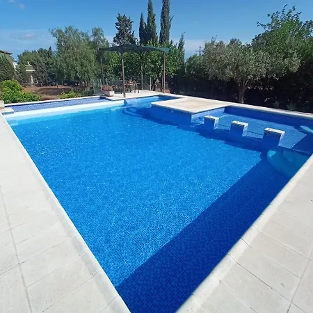 Con Piscina Lua