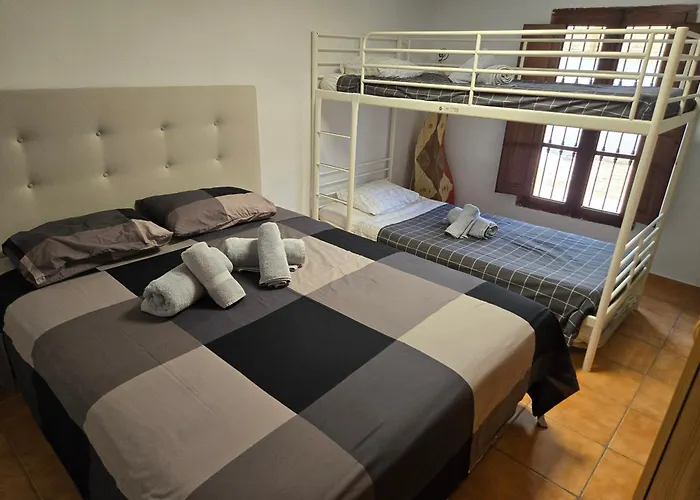 Dom wakacyjny Con Piscina Lua